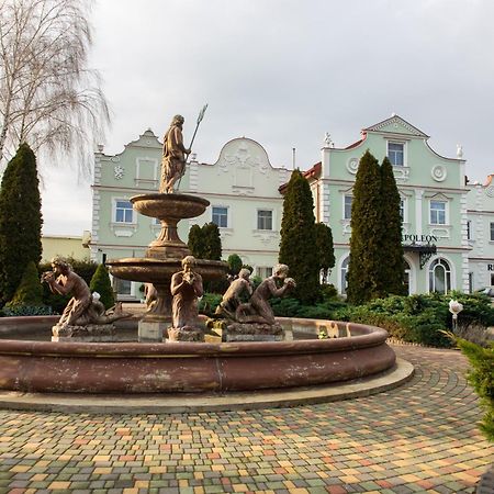 Hotel Napoleon Wroblew  Екстер'єр фото
