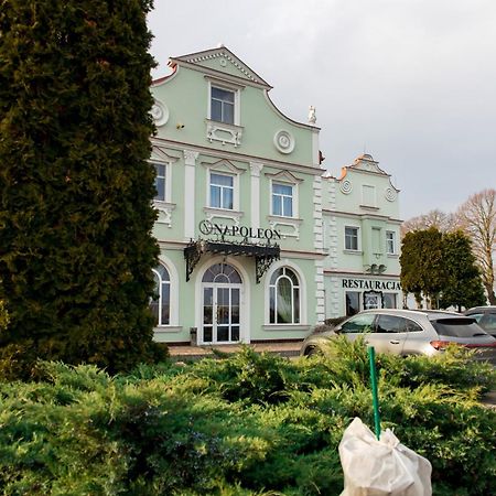 Hotel Napoleon Wroblew  Екстер'єр фото