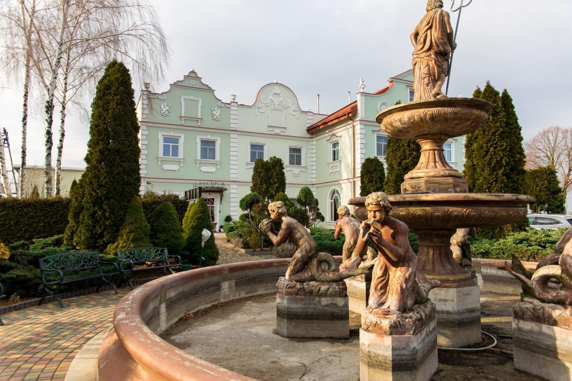 Hotel Napoleon Wroblew  Екстер'єр фото